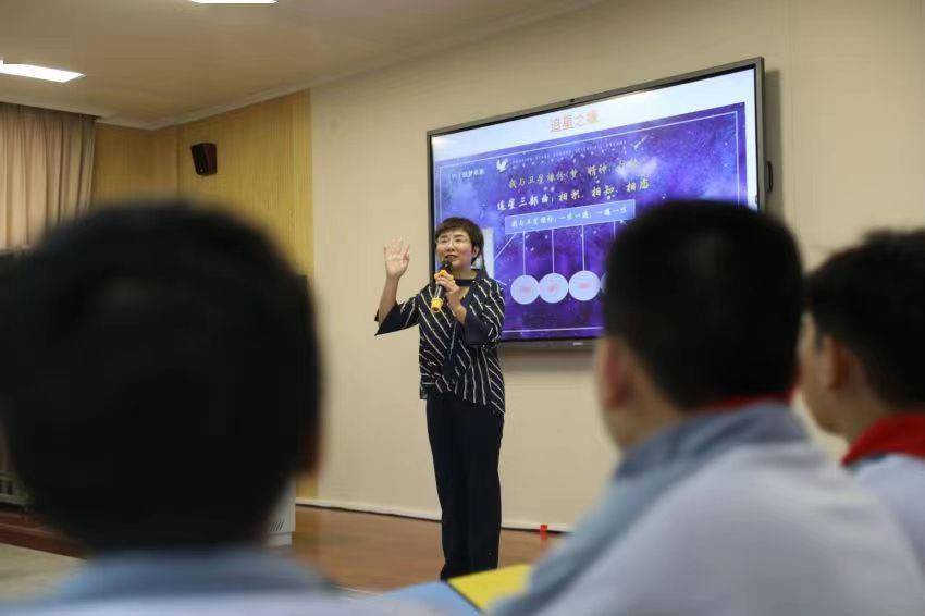 曹靜:粵港澳大灣區科技館聯盟科學表演秀巡演活動走進梅州